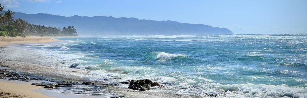 oahu beach scene in hawaii